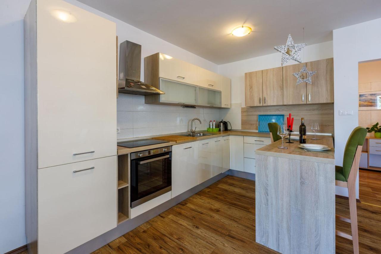 Apartments Franny Новий Винодольський Екстер'єр фото